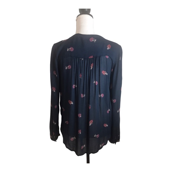 LUCKY BRAND Womens Blouse Sz Medium Navy Paisley Peasant-Style LS Tassel EUC - Picture 8 of 8